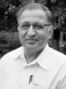 Portrait of Dr Ulhas Jajoo, former professor and head of Medicine at the Mahatma Gandhi Institute of Medical Sciences, Sevagram