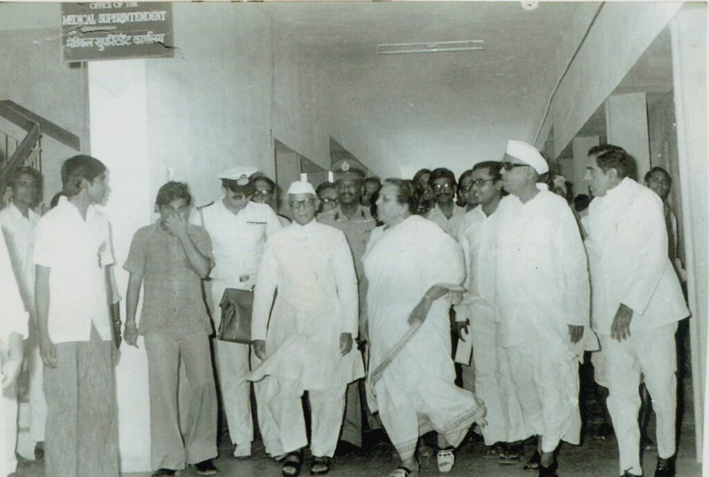 PM Morarji Desai, Dr. Sushila Nayar, and CM Vasantrao Naik at MGIMS Sevagram, 1978.